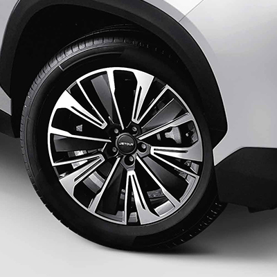 19” Sporty Alloy Wheels